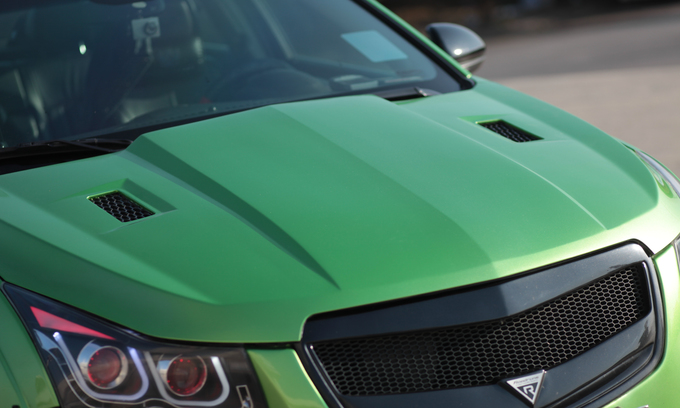 Chàng trai Hà Nội chi 150 triệu thay áo màu độc cho Cruze